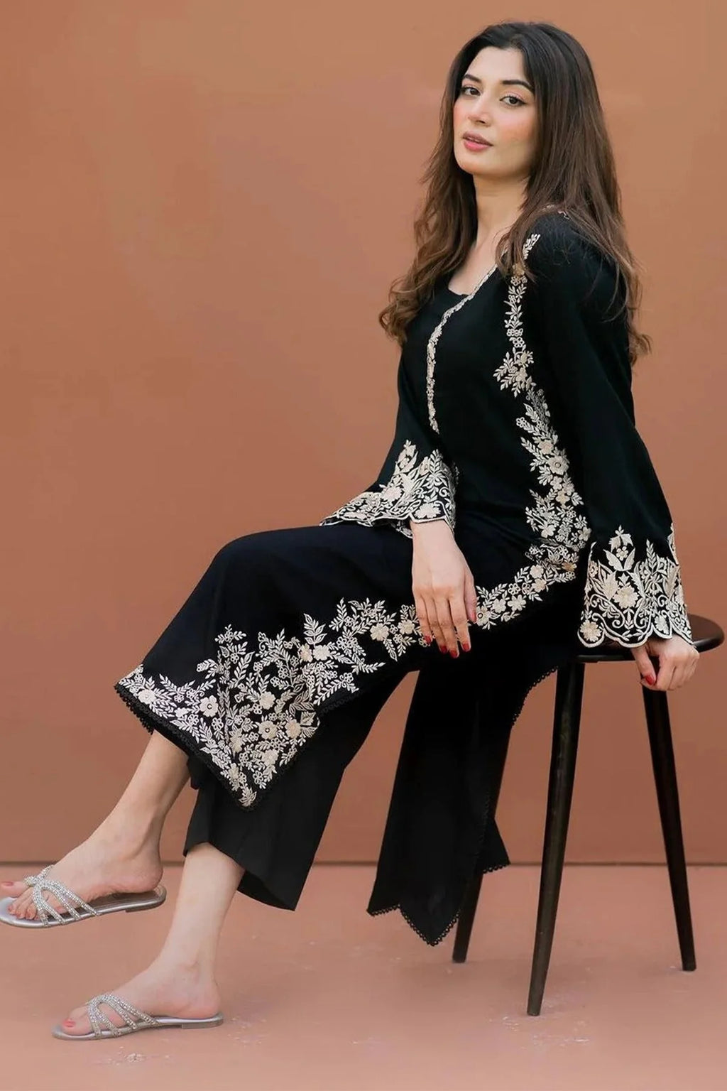 2 PIECE-EMBROIDERED UNSTITCHED LAWN