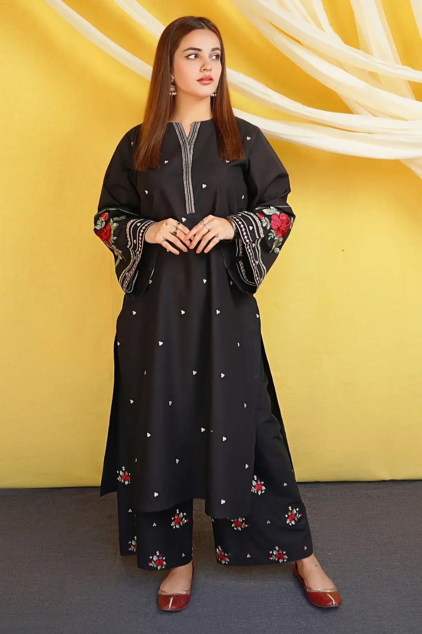 2 PIECE-EMBROIDERED UNSTITCHED LAWN